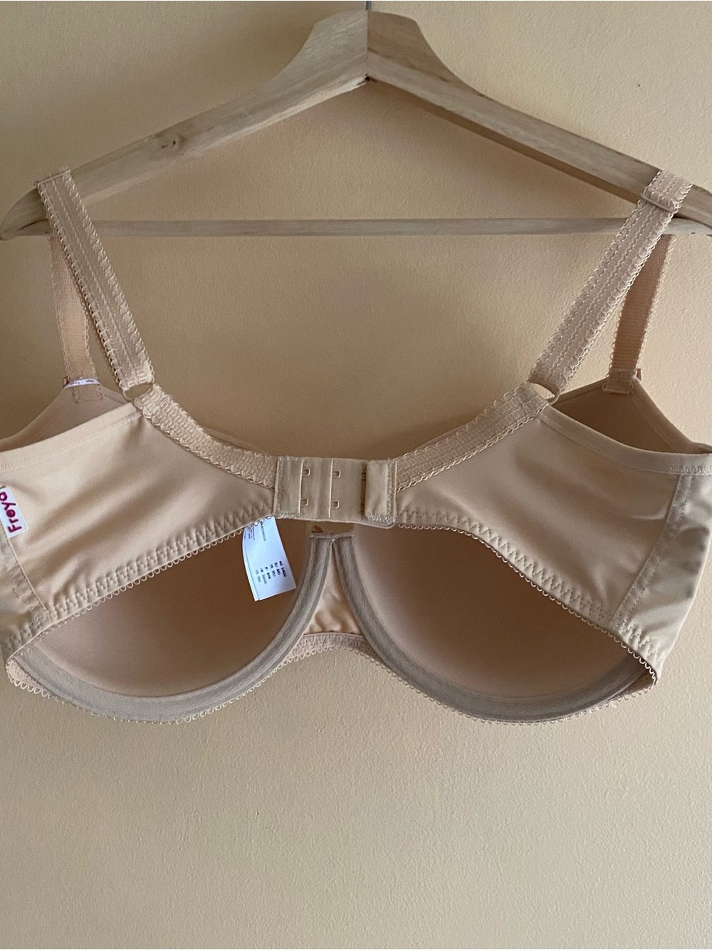 Freya Smooth T-Shirt Bra in Nude - Picture 3 of 12